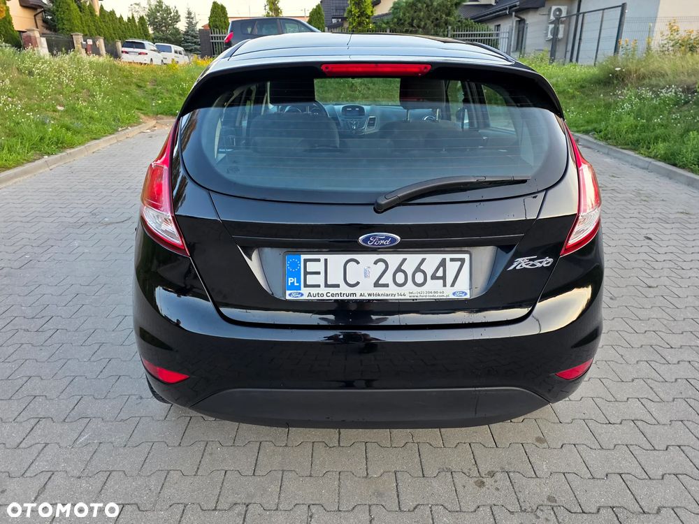 Ford Fiesta - 12