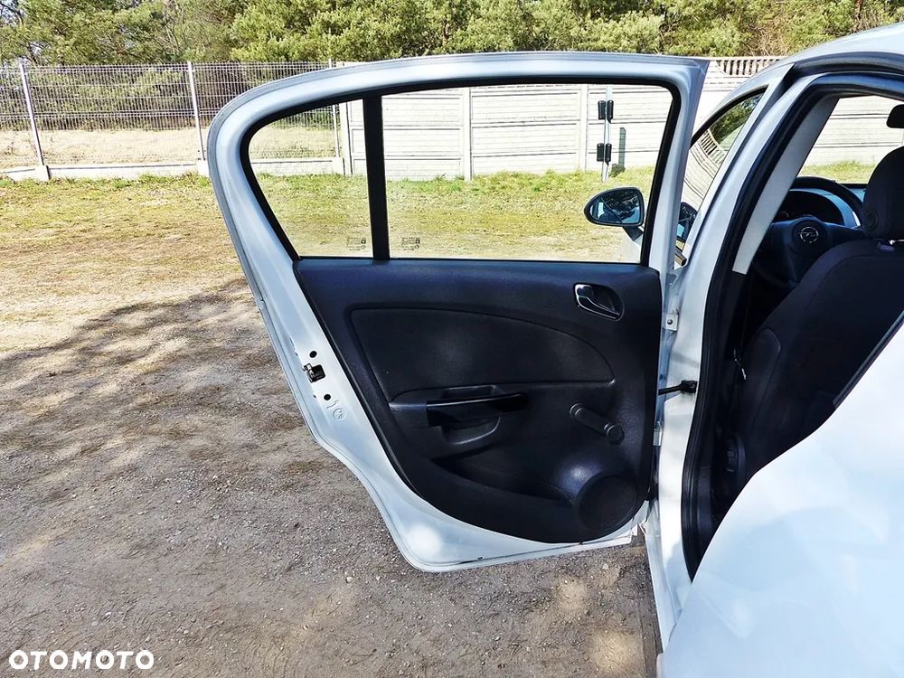 Opel Corsa 1.2 16V Enjoy - 21