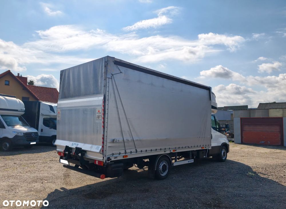 Iveco DAILY FIRANA 10EP WINDA DHOLLANDIA PLANDEKA 3.0 180KM HIMATIC AUTOMAT NAWIGACJA RADAR ASYSTENT PASA SERWIS ASO BEZWYPADKOWY ZADBANY 2024 FV23% KLIMA WEBASTO 35S18 - 15