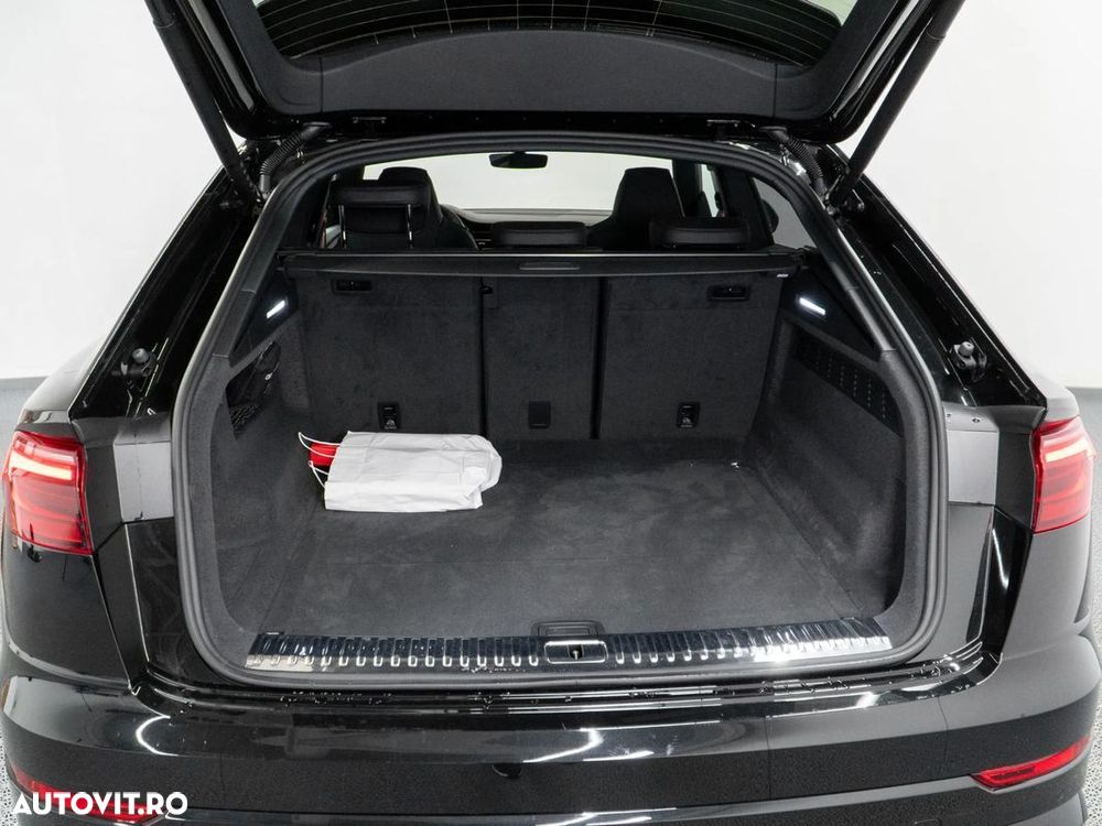 Audi Q8 - 6