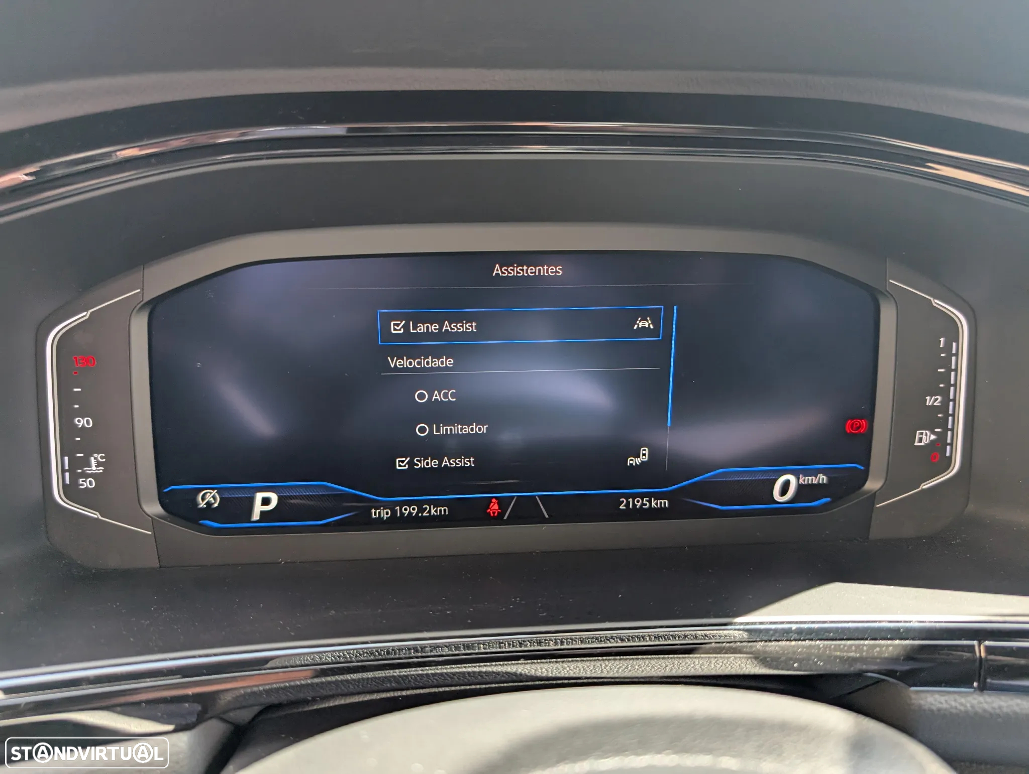 VW T-Roc 1.5 TSI R-Line DSG - 25