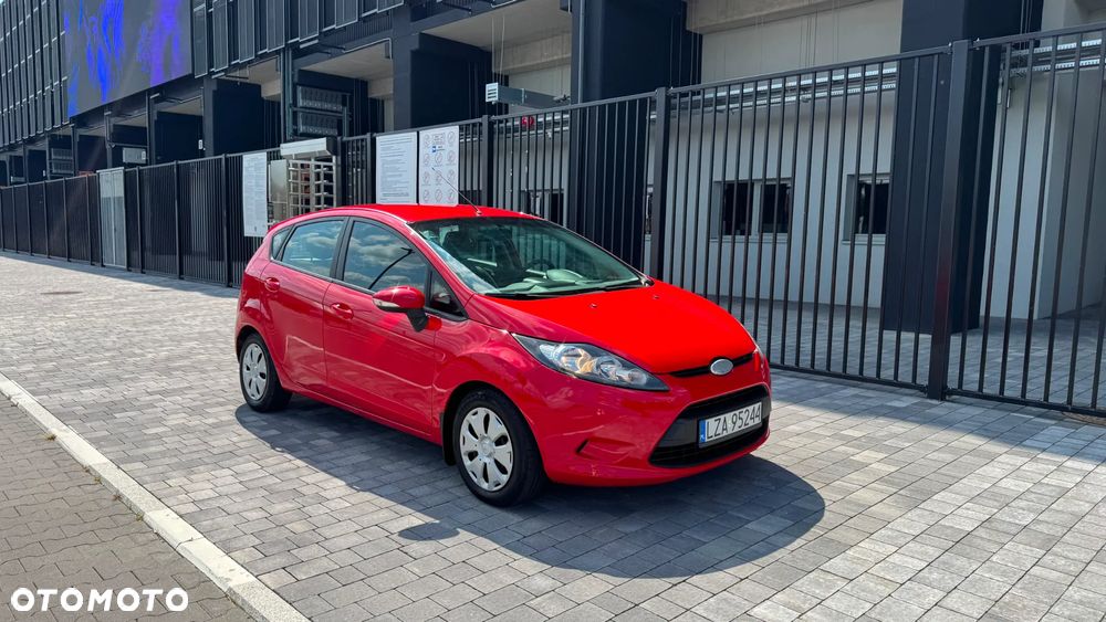 Ford Fiesta 1.25 Ambiente - 2