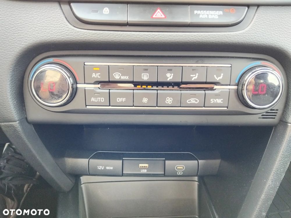 Kia Ceed 1.5 T-GDI M - 13