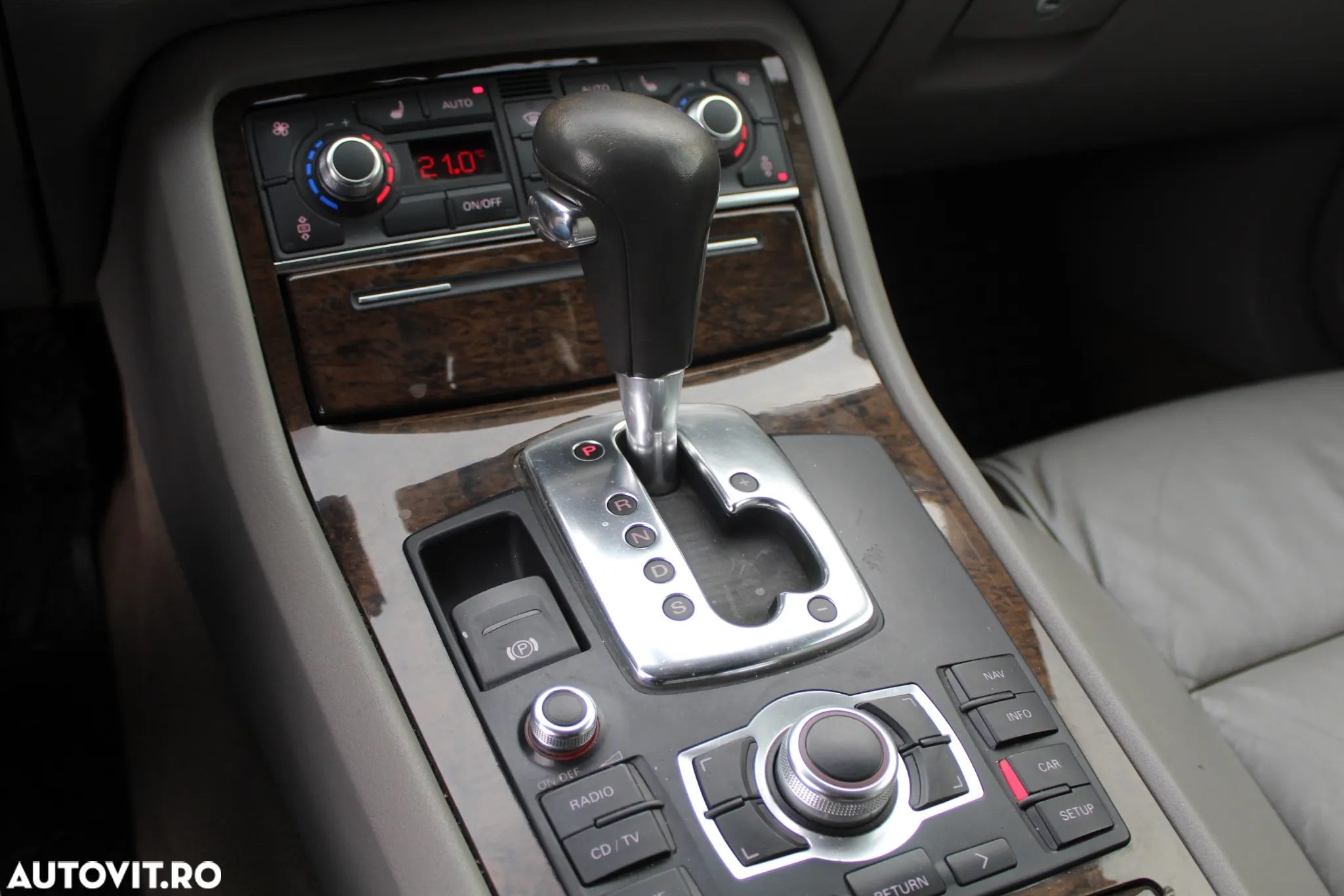 Audi A8 3.0 TDI DPF quattro - 16