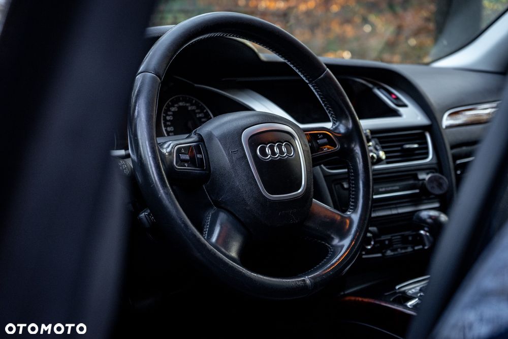 Audi A4 Avant 2.0 TDI Multitronic - 9