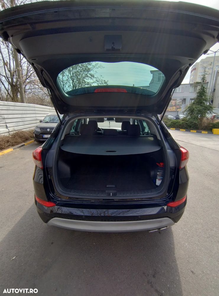 Hyundai Tucson 2.0 CRDI 4WD 6AT Style - 14