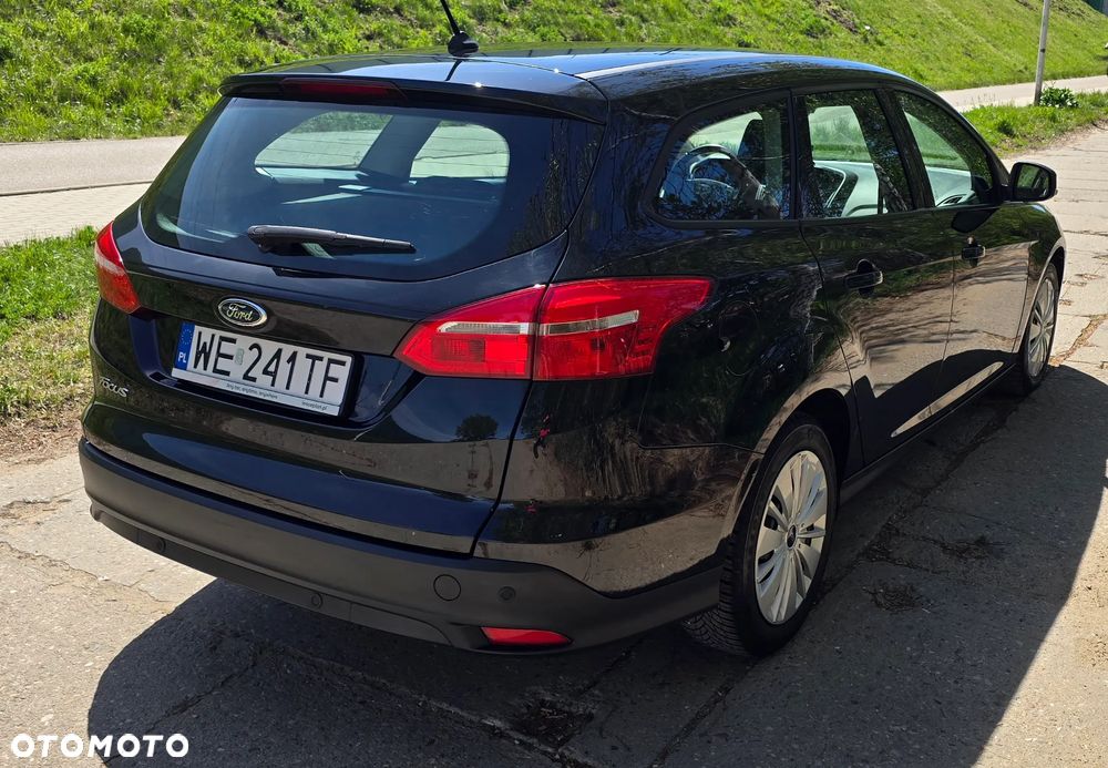 Ford Focus 1.5 TDCi Trend - 6