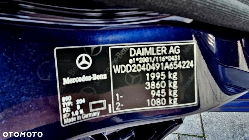 Mercedes-Benz Klasa C 180 CGI BlueEFFICIENCY Avantgarde - 22