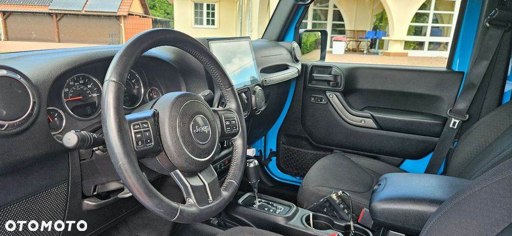 Jeep Wrangler - 16