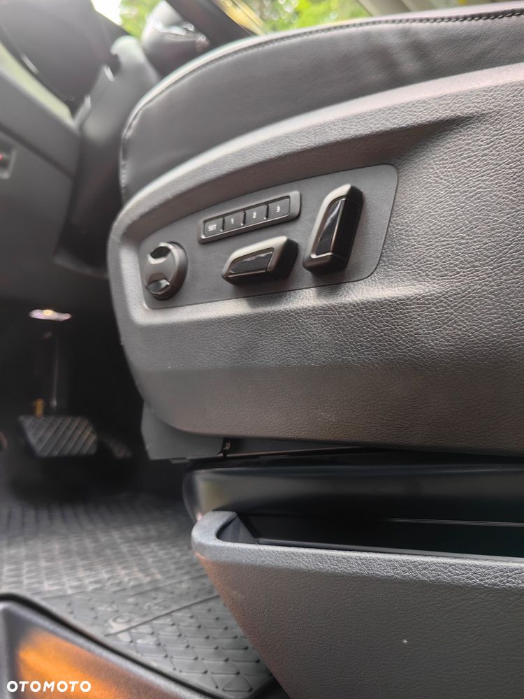 Volkswagen Multivan 2.0 BiTDI L1 Highline 4Motion DSG - 10