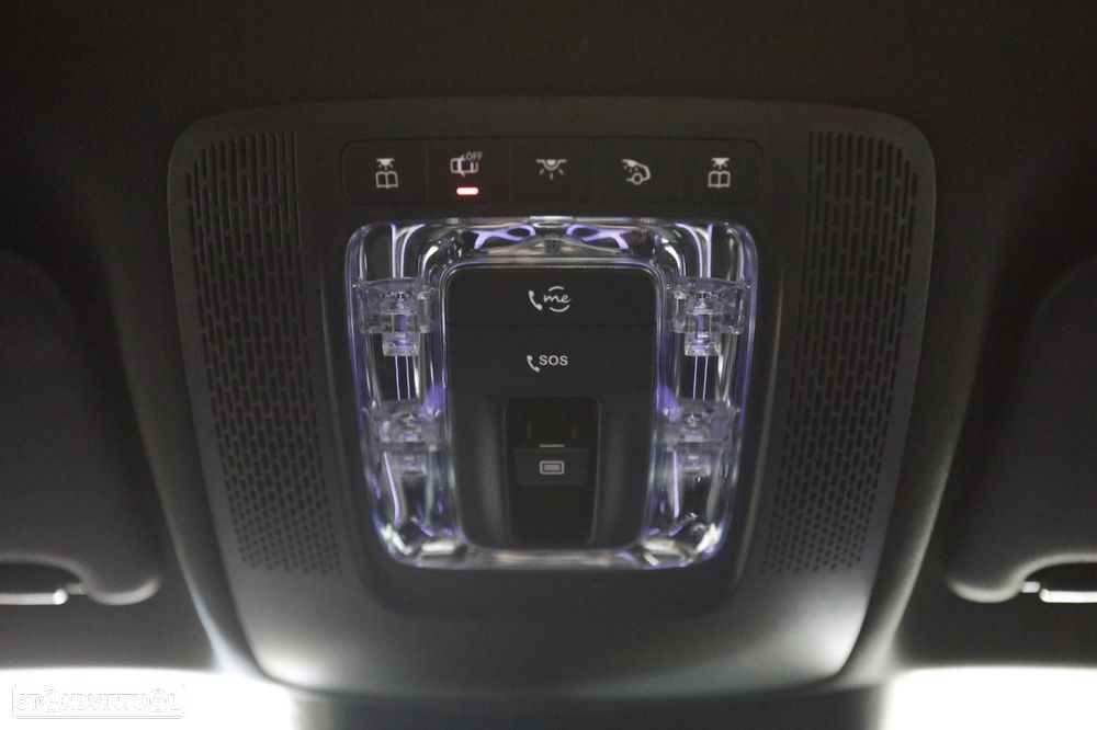 Mercedes-Benz GLA 250 e AMG Line - 48