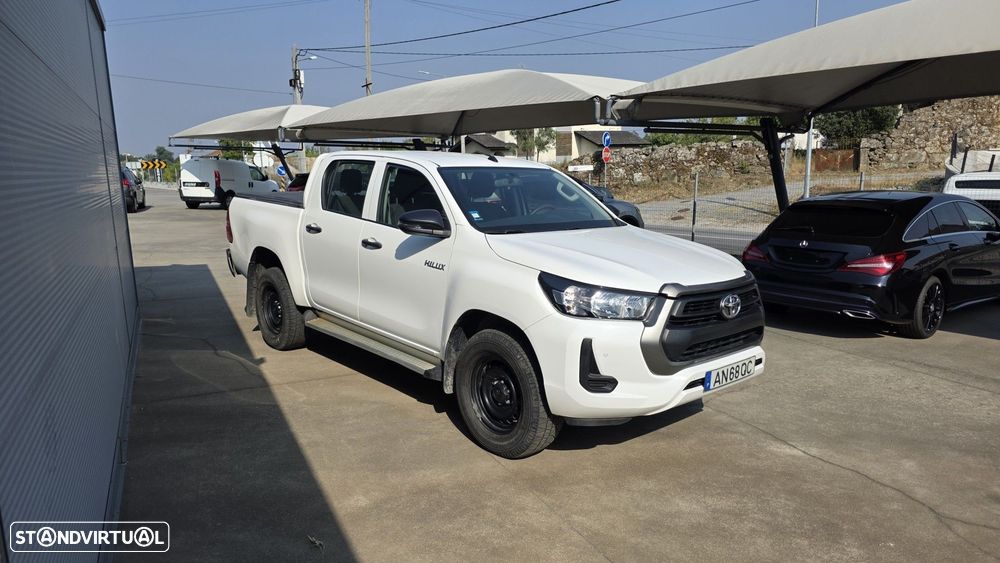 Toyota Hilux 2.4 D-4D 4WD CD CM - 4