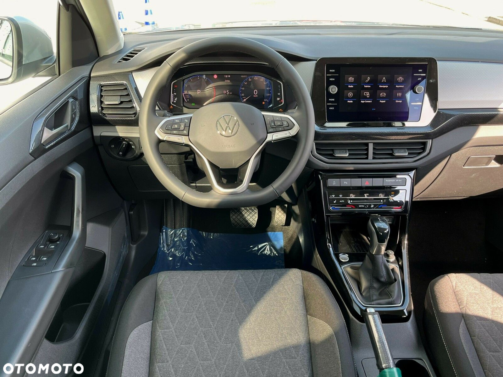 Volkswagen T-Cross - 6