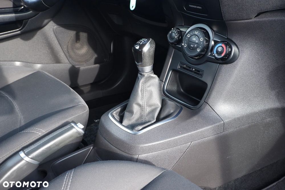 Ford Fiesta 1.25 Ambiente - 6