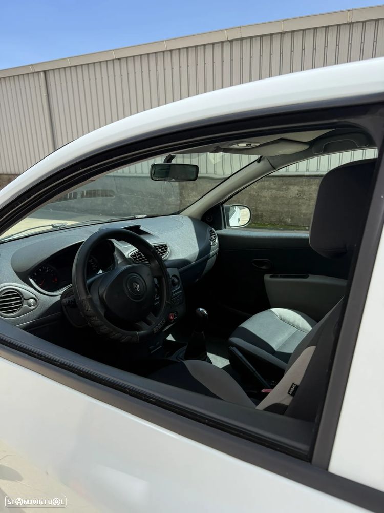 Renault Clio 1.5 dCi Confort - 6