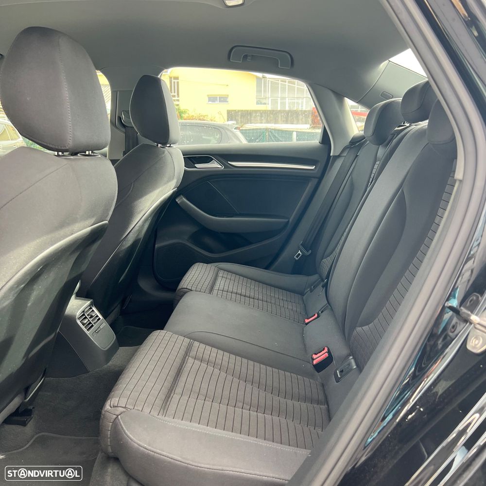 Audi A3 Limousine 1.6 TDI S-line - 7