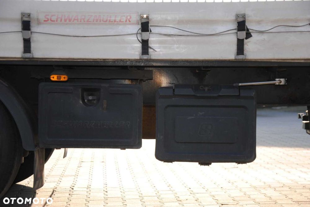 Schwarzmuller SPA, Podnoszona oś - 14