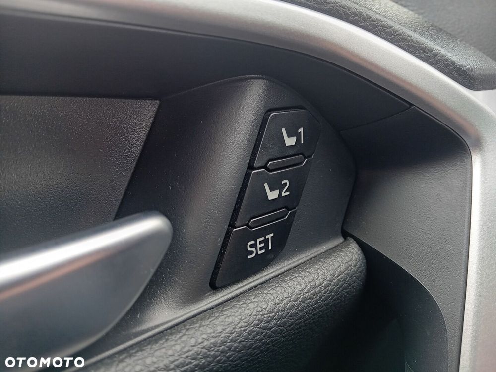 Toyota RAV4 2.5 Plug-In Hybrid Style 4x4 - 21
