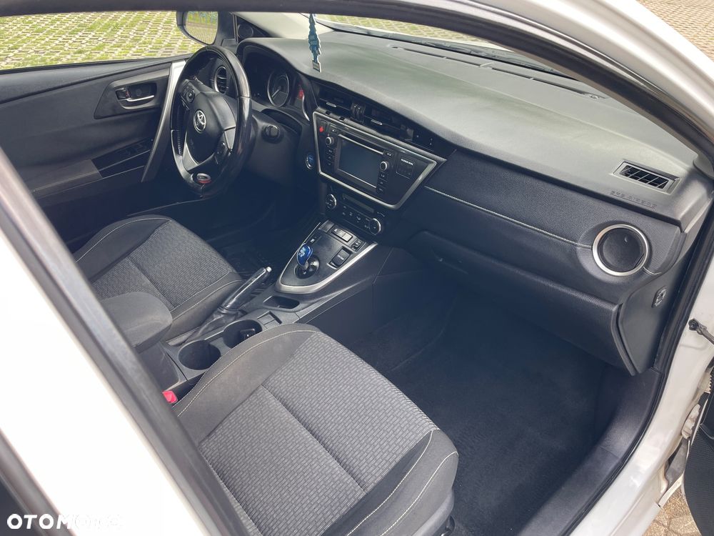 Toyota Auris 1.8 HSD Luna - 14