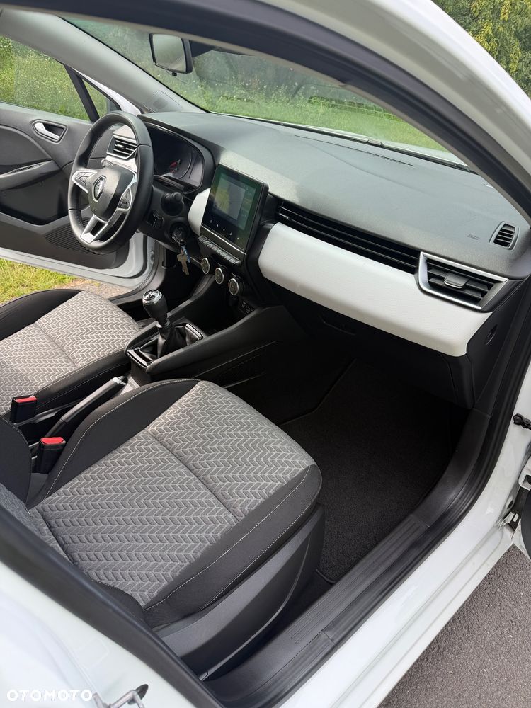 Renault Clio - 8