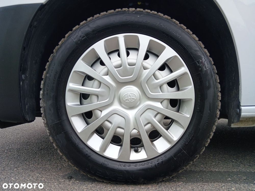 Toyota PROACE CITY - 38