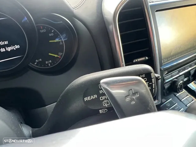 Porsche Cayenne S E-Hybrid - 16