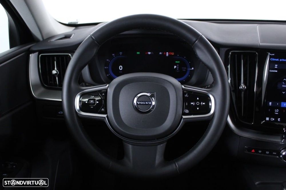 Volvo XC 60 2.0 T6 PHEV Plus Dark AWD - 19