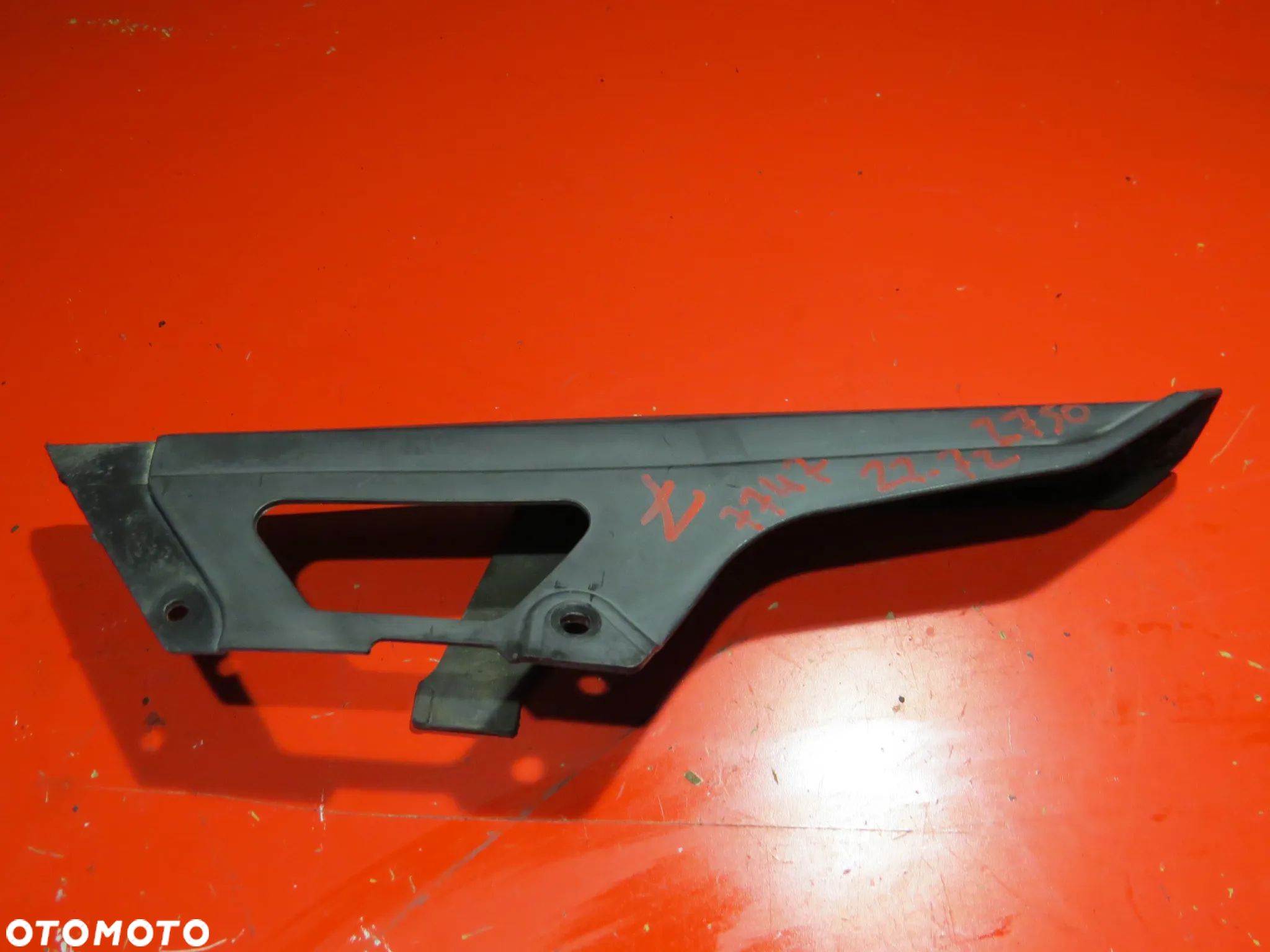 KAWASAKI Z750 Z 750 04-12 osłona łańcucha plastik nadkole obudowa - 1