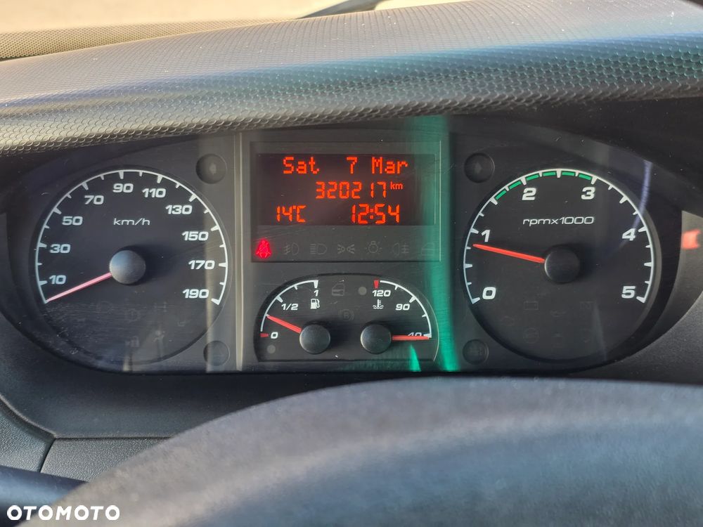 Iveco DAILY 35S15 - 12