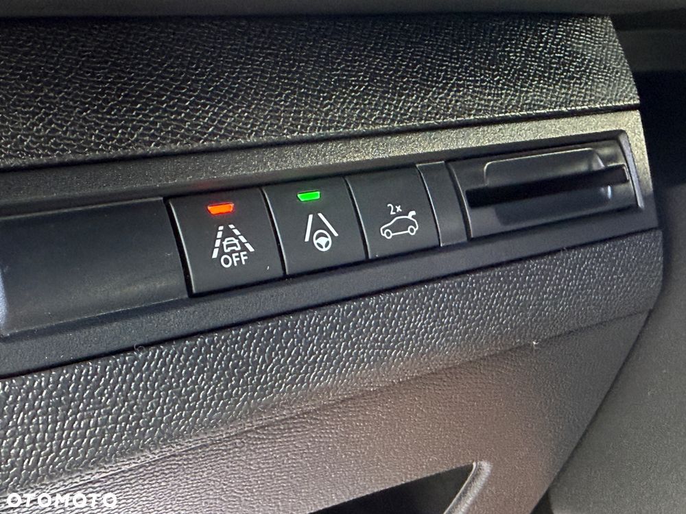 Peugeot 3008 BlueHDi 130 Stop & Start EAT8 GT - 29