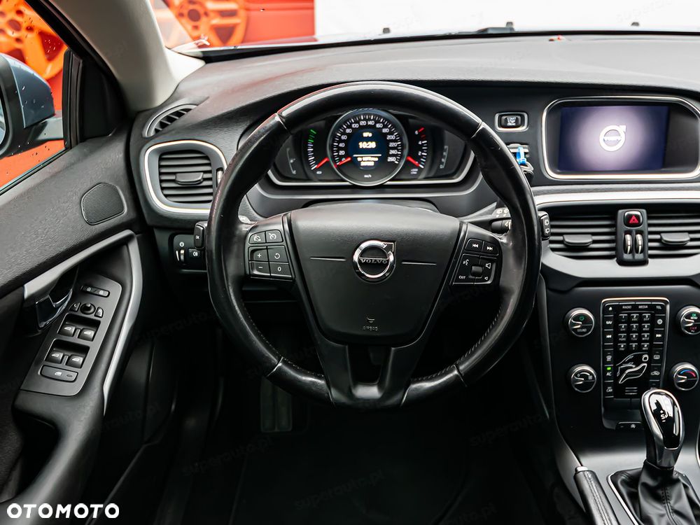 Volvo V40 - 11