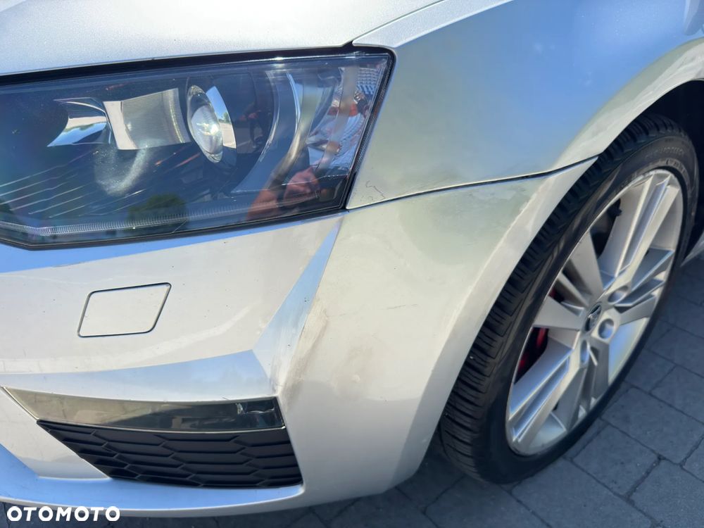 Skoda Octavia 2.0 TDI DSG RS - 30