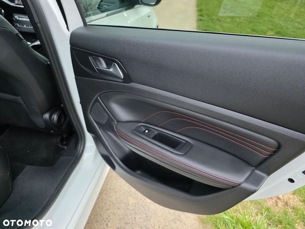 Peugeot 308 BlueHDi FAP 150 Stop&Start GT-Line Edition - 28