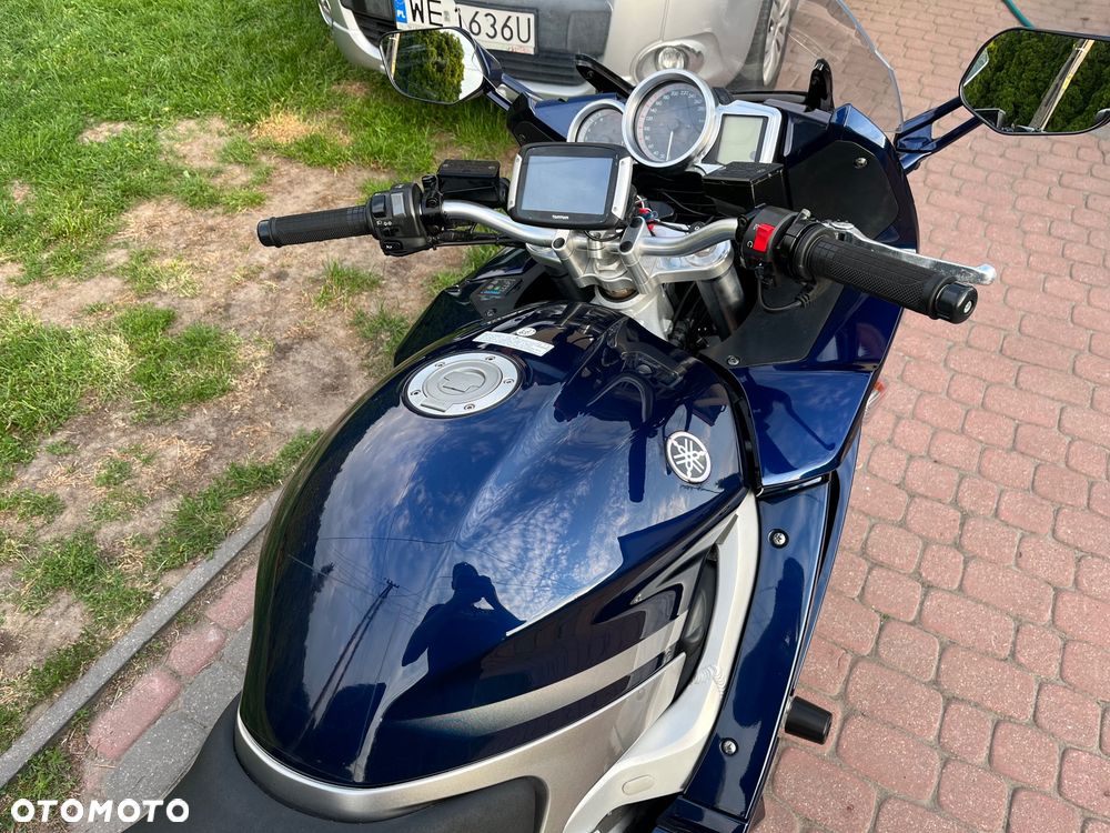 Yamaha FJR - 16