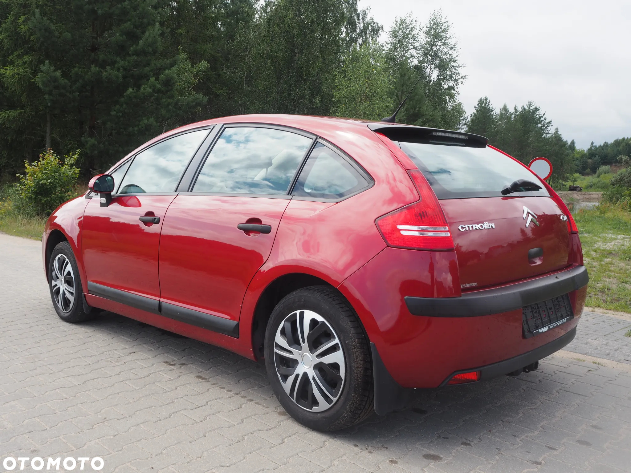 Citroën C4 1.6 16V Confort - 6