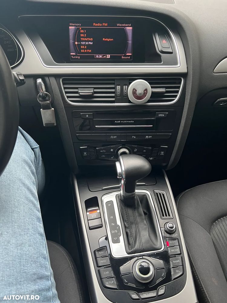 Audi A4 2.0 TDI DPF multitronic Ambition - 12