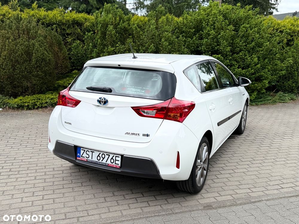 Toyota Auris - 4