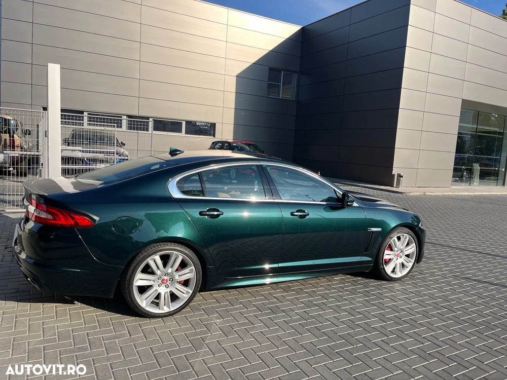 Jaguar XF 3.0D S Portfolio - 7