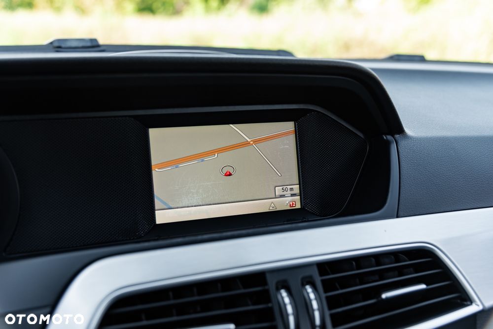 Mercedes-Benz Klasa C 180 (BlueEFFICIENCY) 7G-TRONIC Avantgarde - 36