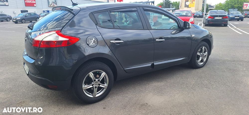 Renault Megane 1.5 dCI Privilege - 3