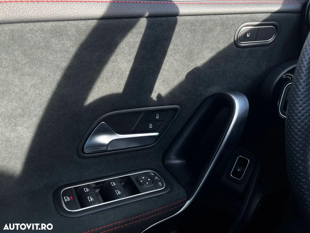 Mercedes-Benz CLA - 21