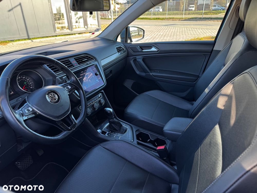 Volkswagen Tiguan - 10