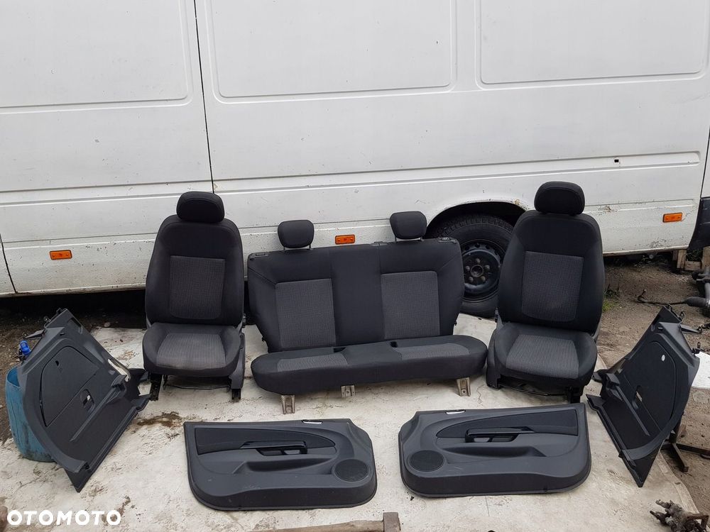 fotel prawy tapicerka Opel Corsa D - 1