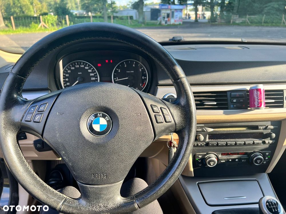 BMW Seria 3 318i - 6