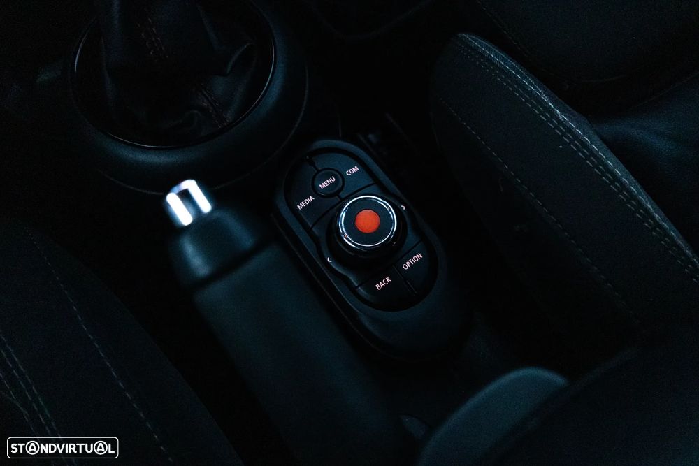 MINI 5 Portas One D - 30