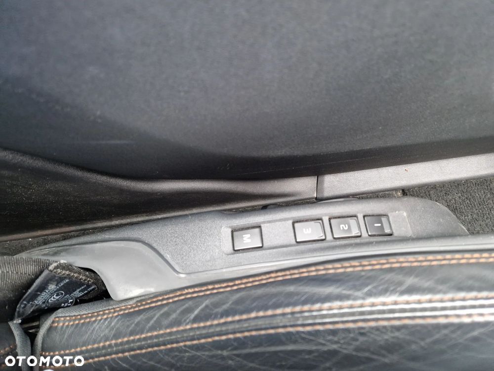 Volvo XC 60 D5 AWD Summum - 11