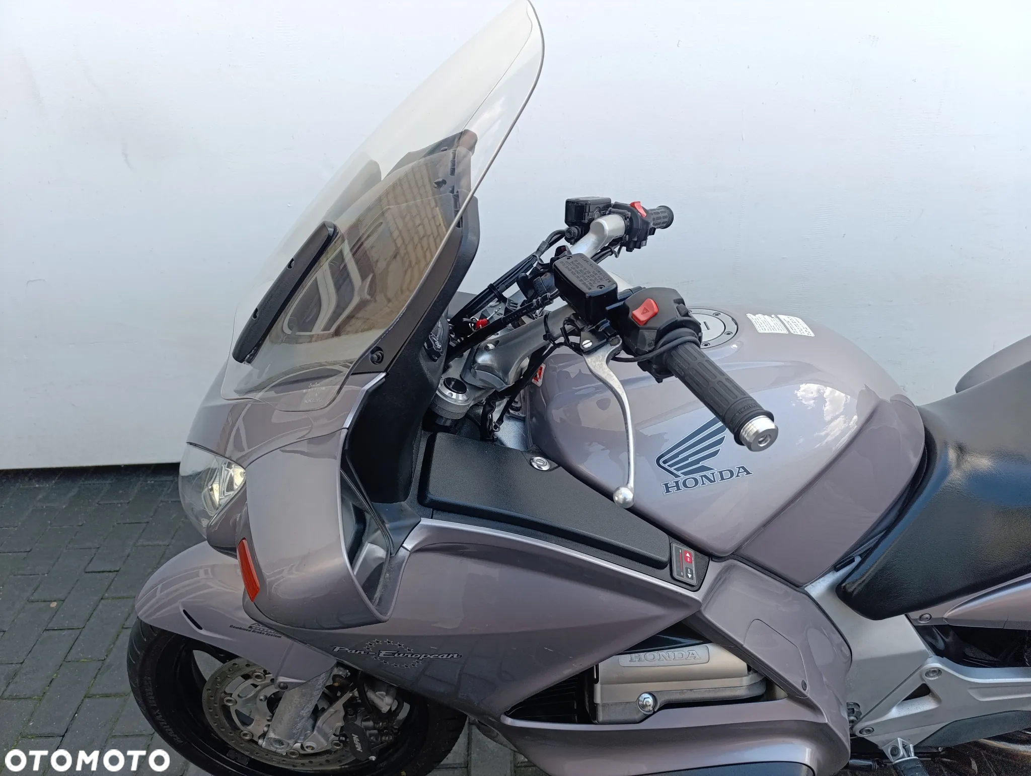 Honda ST - 11