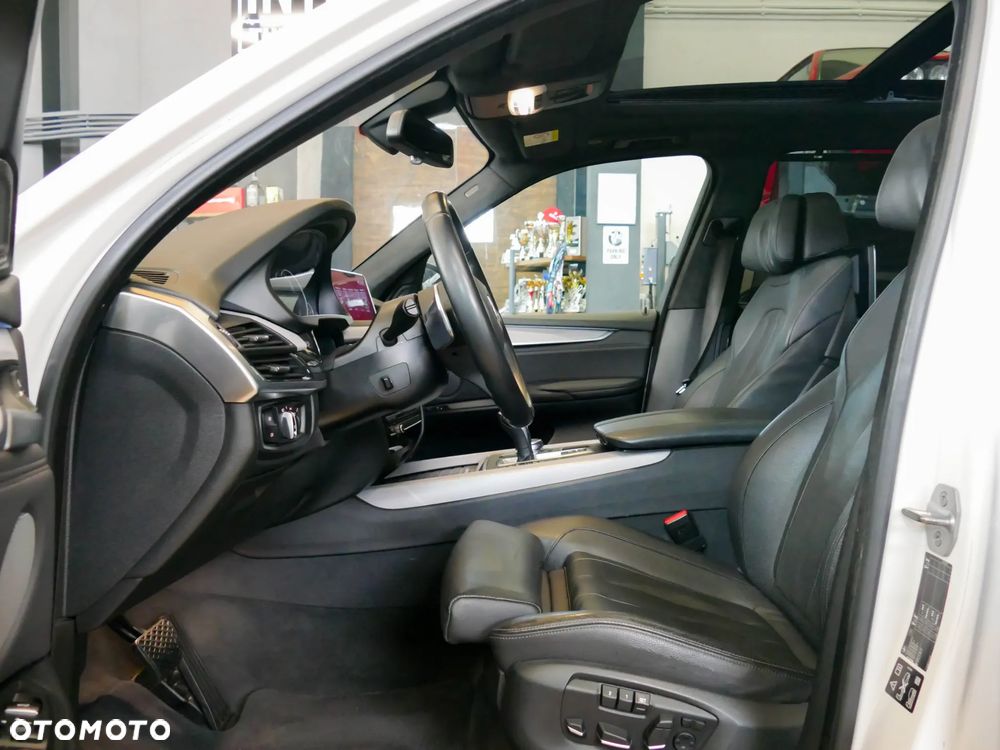 BMW X5 M M50d Sport-Aut - 8