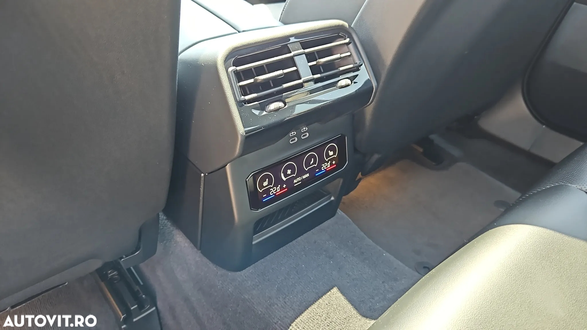 BMW Seria 5 520d xDrive AT MHEV - 17