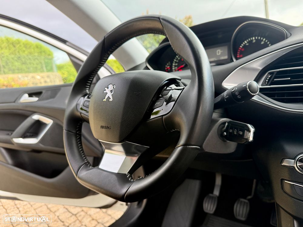 Peugeot 308 SW 1.6 BlueHDi Allure J17 - 29